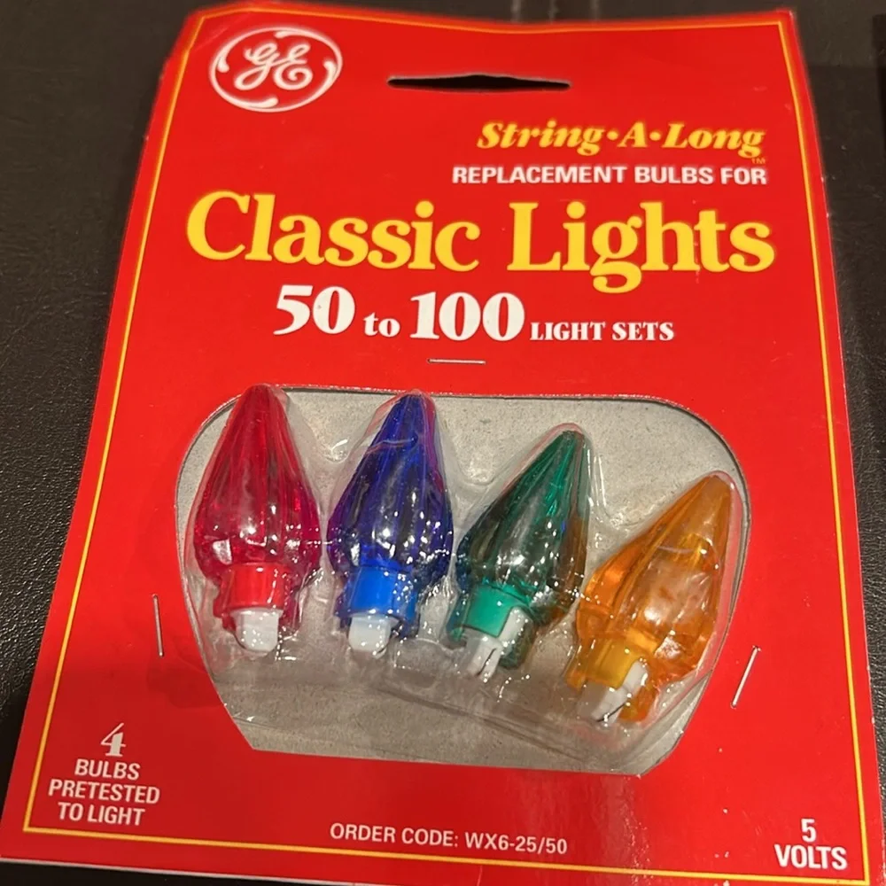Vintage replacement bulbs in original package never opened 2 identical packs